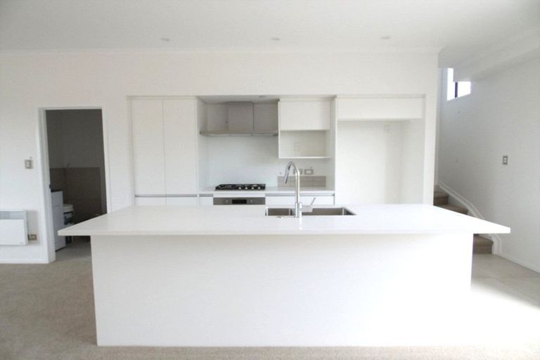 Photo of property in 9/25 Sidney Wallingford Way, Hobsonville, Auckland, 0616