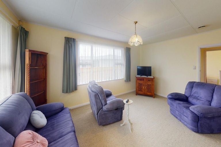 Photo of property in 28 Birmingham Street, Takaro, Palmerston North, 4412