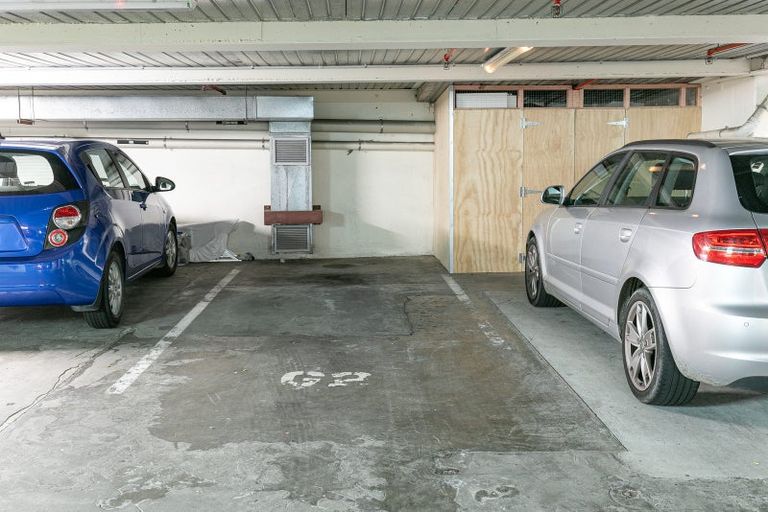 Photo of property in Stadium Garden Flats, 509/107 Thorndon Quay, Pipitea, Wellington, 6011