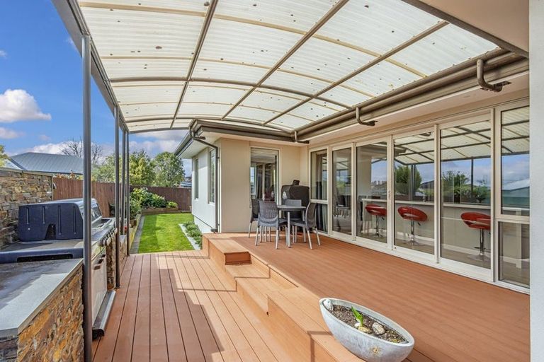 Photo of property in 92 Halberg Street, Dallington, Christchurch, 8061