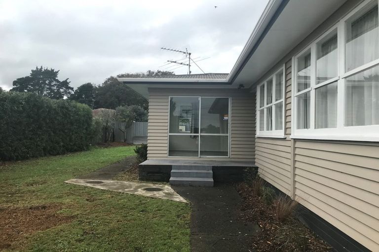 Photo of property in 14 Orion Street, Papakura, 2110