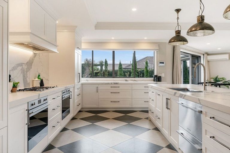 Photo of property in 28 Garvan Glen, Pyes Pa, Tauranga, 3112