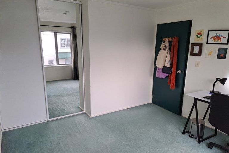Photo of property in Grosvenor Cl, 10/6 Brown Street, Mount Cook, Wellington, 6021