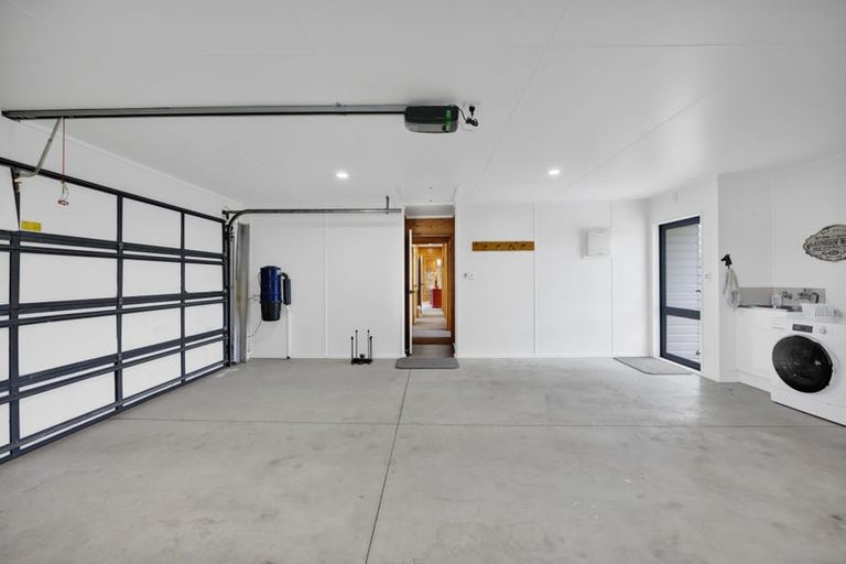 Photo of property in 295 Turuturu Road, Hawera, 4674