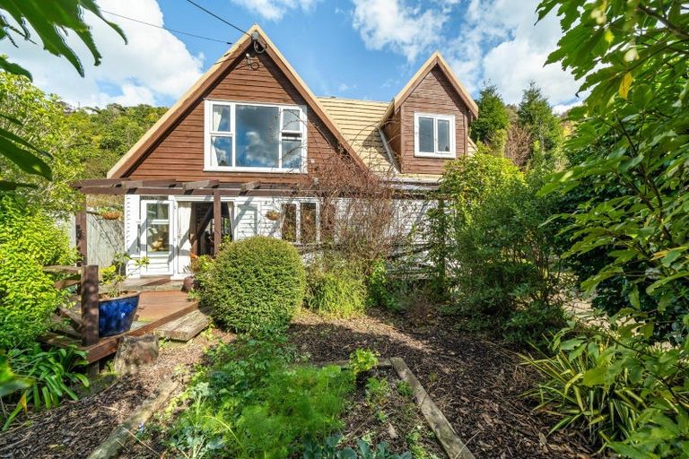 Photo of property in 246 Plateau Road, Te Marua, Upper Hutt, 5018