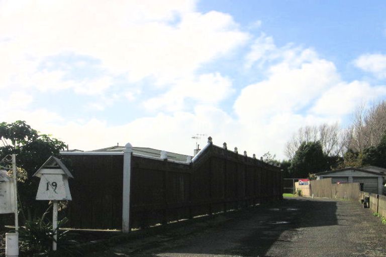 Photo of property in 21 Belvedere Crescent, Takaro, Palmerston North, 4412