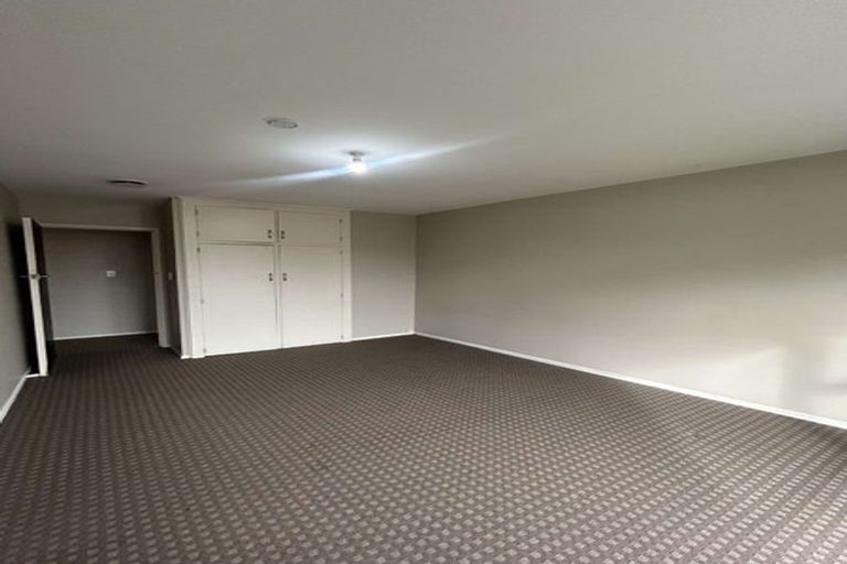 Photo of property in 2/23 Branksome Place, Parklands, Christchurch, 8083