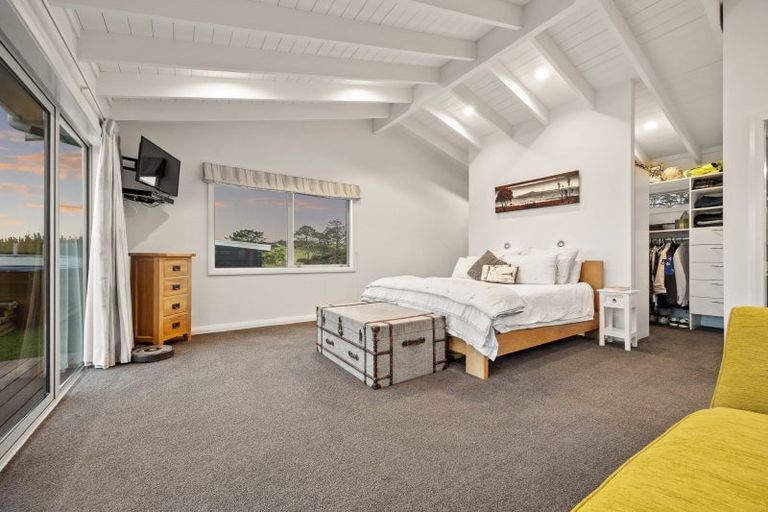 Photo of property in 145 Hanham Road, Kumeu, 0891