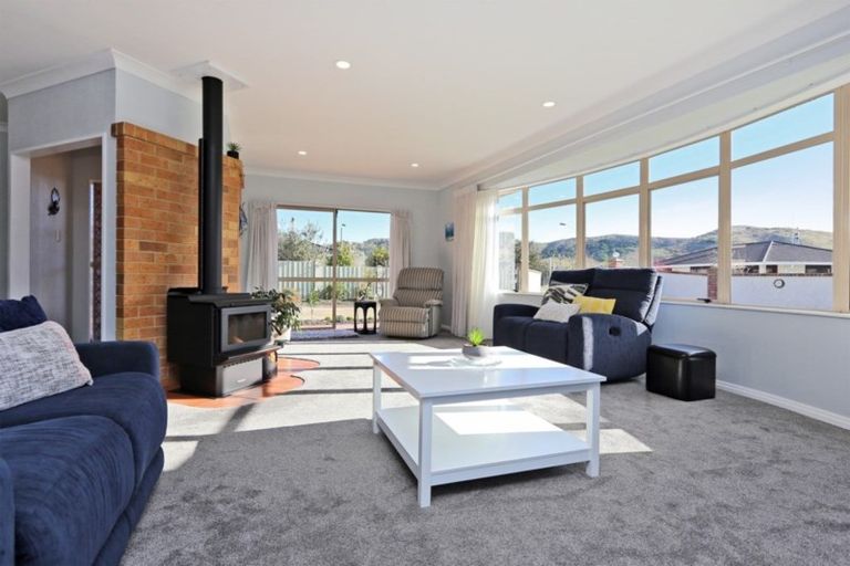 Photo of property in 59 Whiting Crescent, Greenmeadows, Napier, 4112