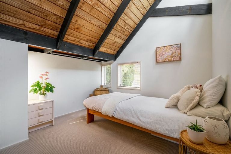 Photo of property in 27 Hadfield Street, Beach Haven, Auckland, 0626