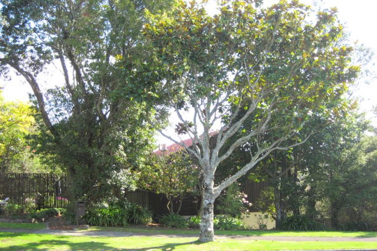 Photo of property in 5 Magnolia Drive, Westown, New Plymouth, 4310