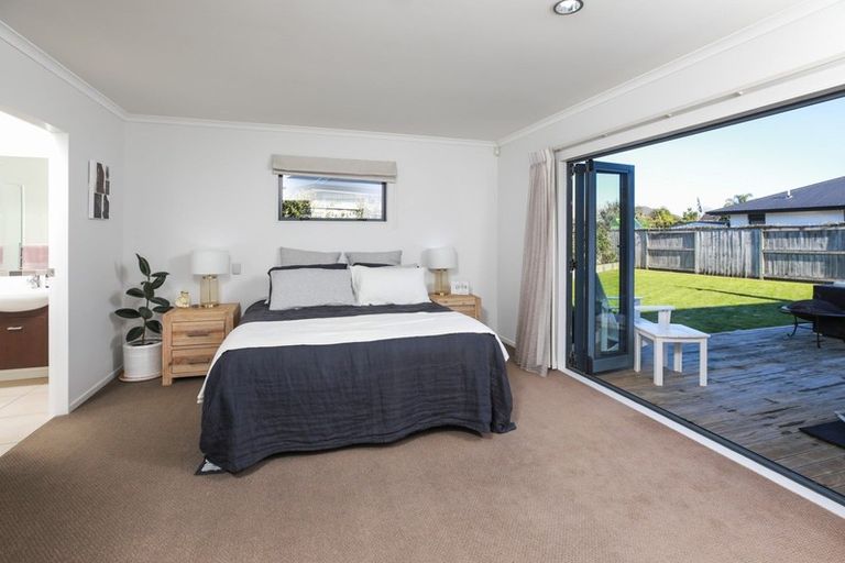 Photo of property in 14 Madison Street, Cambridge, 3434