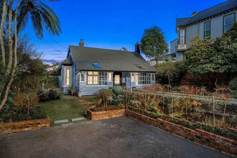 Photo of property in 292 York Place, Dunedin Central, Dunedin, 9016