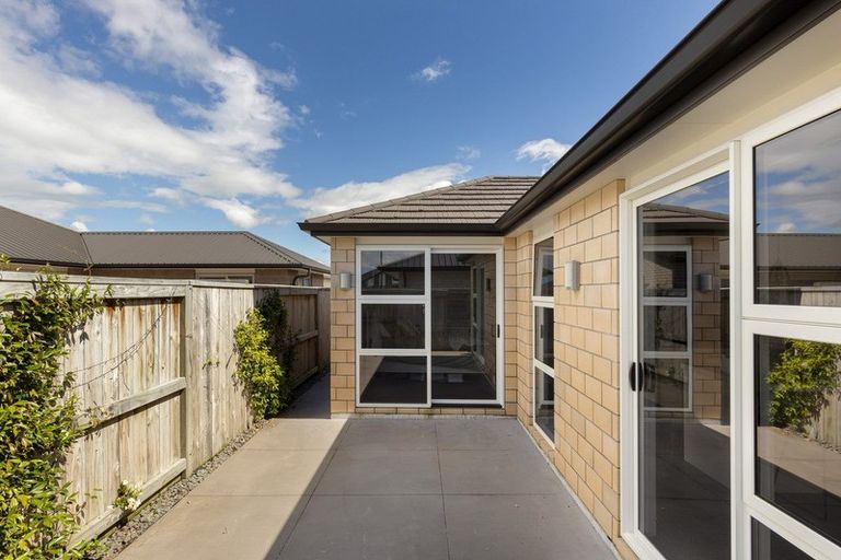 Photo of property in 17 Marion Crescent, Papamoa Beach, Papamoa, 3118