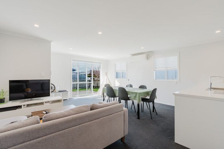 Photo of property in 12 Haddonstone Avenue, Rototuna North, Hamilton, 3210