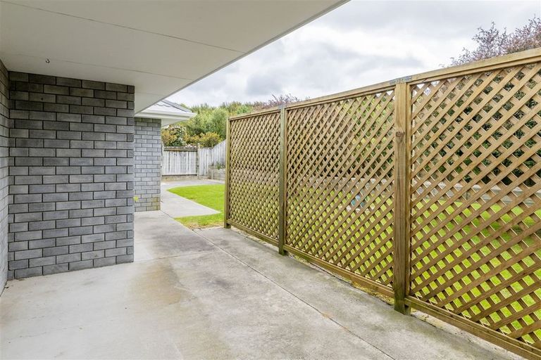 Photo of property in 35 Spackman Crescent, Paraparaumu, 5032