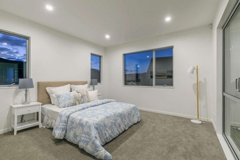 Photo of property in 10 Ahorangi Road, Silverdale, 0932