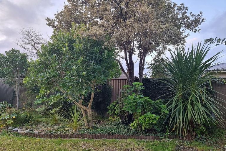 Photo of property in 8 Brasell Street, Fairfield, Lower Hutt, 5011