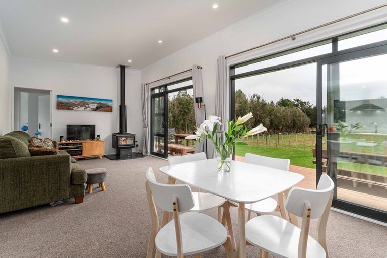 Photo of property in 21 Flyger Street, Kimbolton, 4774