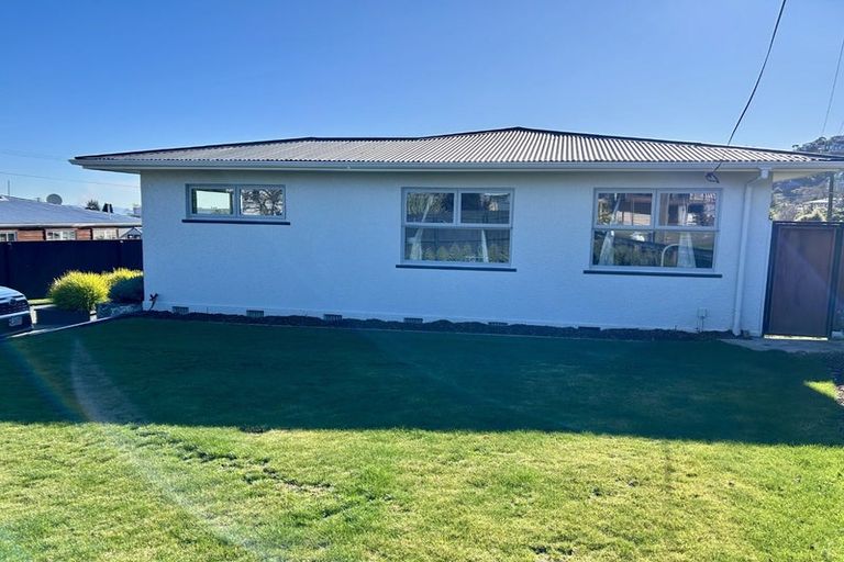 Photo of property in 25 Maitland Avenue, Stoke, Nelson, 7011