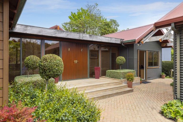 Photo of property in 51 Chesham Avenue, Waipahihi, Taupo, 3330