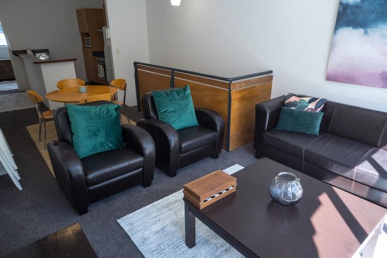 Photo of property in 136 Willis Street, Te Aro, Wellington, 6011