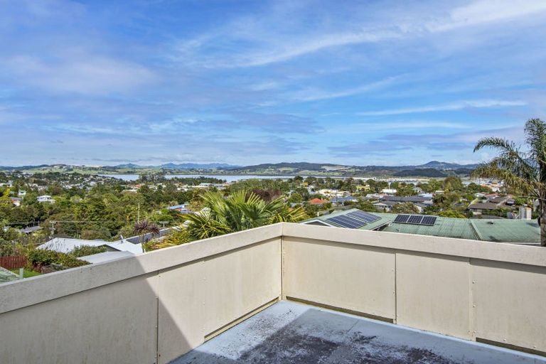 Photo of property in 10 Harbour View Road, Onerahi, Whangarei, 0110