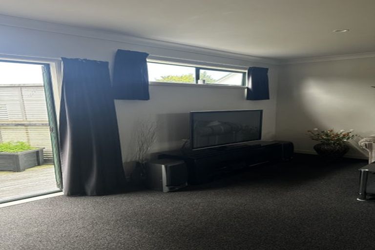 Photo of property in 63 Cracroft Street, Waitara, 4320