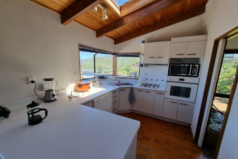 Photo of property in 5a Dennis Way, Island Bay, Wellington, 6023