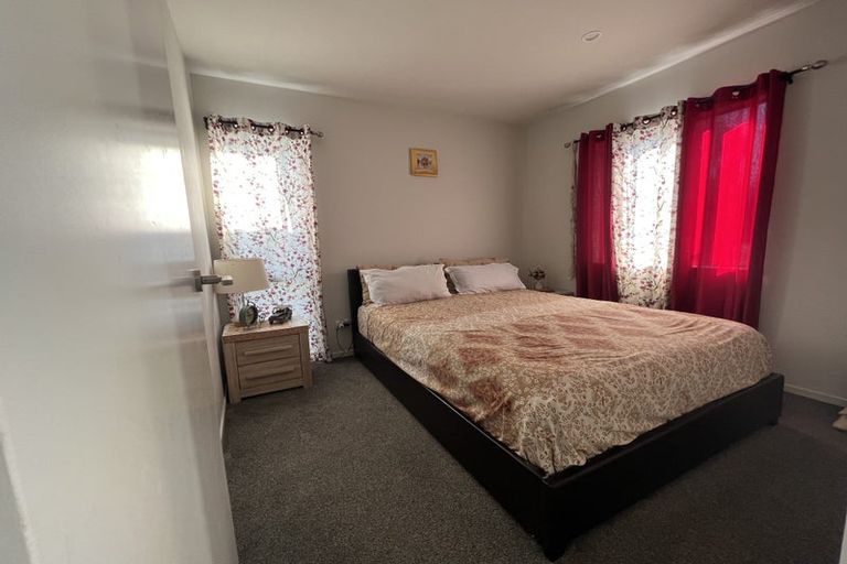 Photo of property in 41 Regiment Road, Papakura, 2110