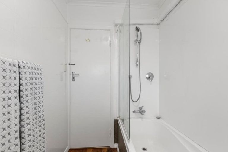 Photo of property in 1 Karamu Street, Eastbourne, Lower Hutt, 5013