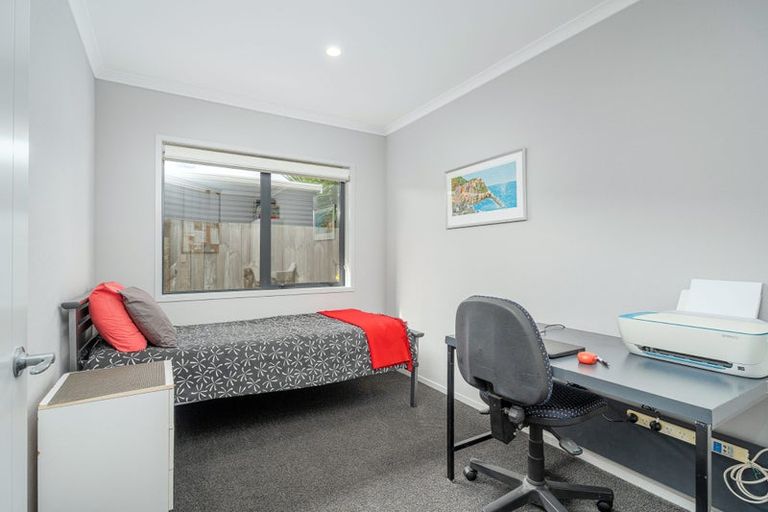 Photo of property in 28 Motukorure Parade, Cooks Beach, Whitianga, 3591