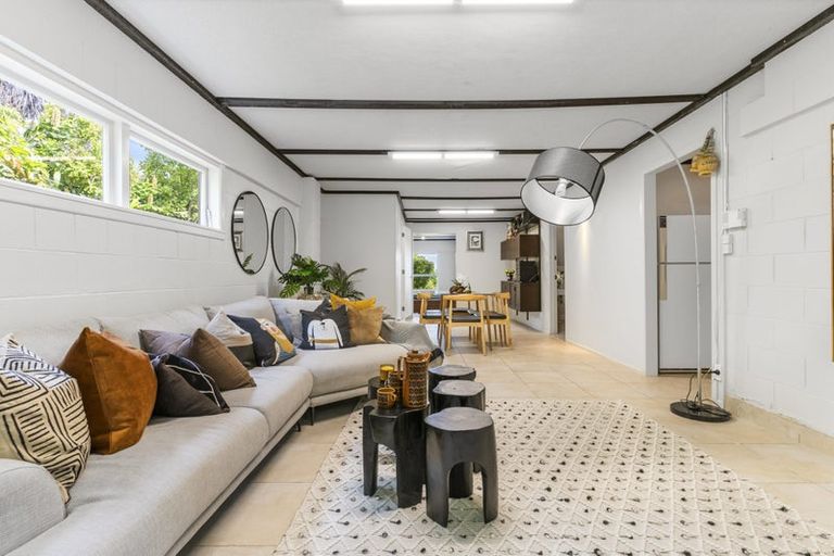 Photo of property in 10 Etherege Place, Howick, Auckland, 2014