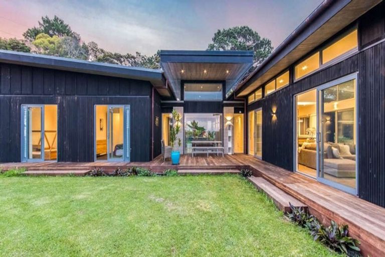 Photo of property in 14 Stevensons Crescent, Albany Heights, Albany, 0793