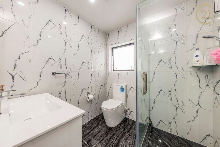 Photo of property in 14 Koroheke Road, Takanini, 2110