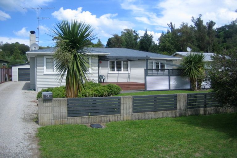 Photo of property in 25 Kingsley Street, Whataupoko, Gisborne, 4010