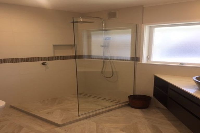 Photo of property in 59 The Esplanade, Eastern Beach, Auckland, 2012