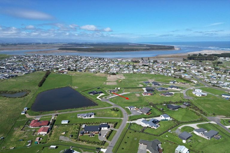 Photo of property in 10 Carex Grove, Foxton Beach, Foxton, 4815