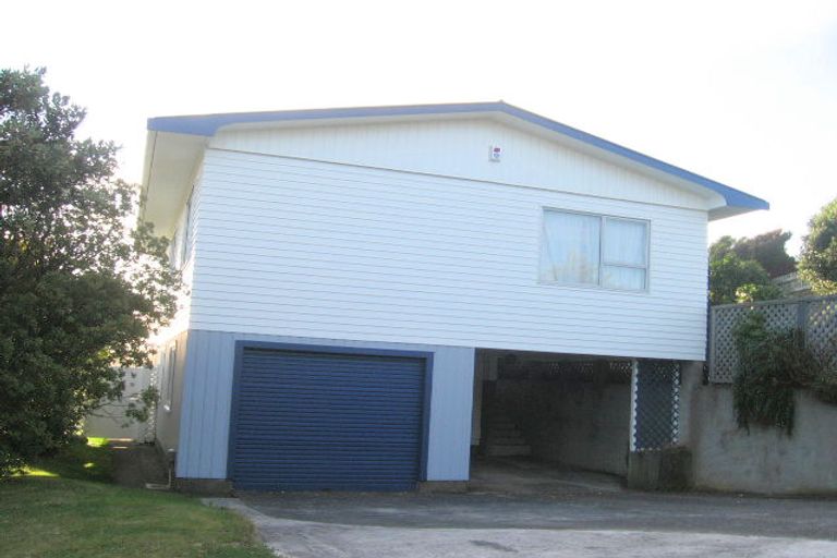 Photo of property in 4 Forth Place, Papakowhai, Porirua, 5024