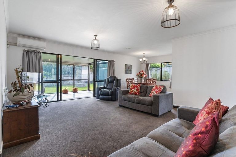 Photo of property in 8 Kestrel Avenue, Welcome Bay, Tauranga, 3112