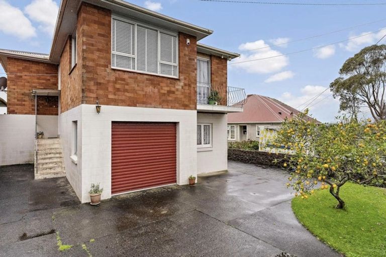 Photo of property in 73 Arawa Street, New Lynn, Auckland, 0600