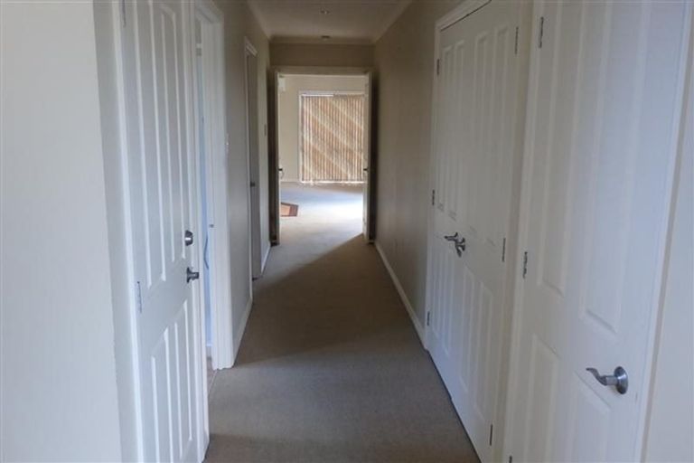 Photo of property in 21 Parkhaven Drive, Rosehill, Papakura, 2113