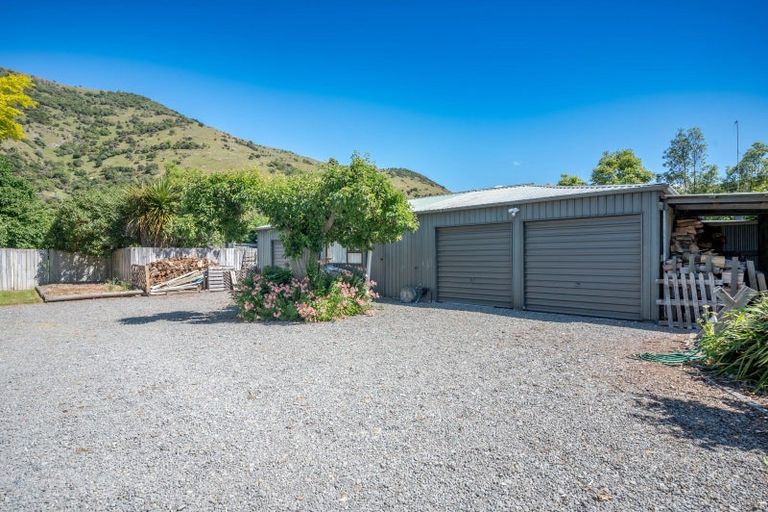 Photo of property in 1200 Okains Bay Road, Okains Bay, 7583