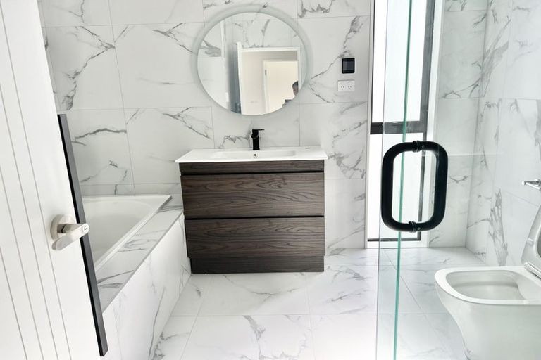 Photo of property in 15 Pilot Drive, Hobsonville, Auckland, 0616