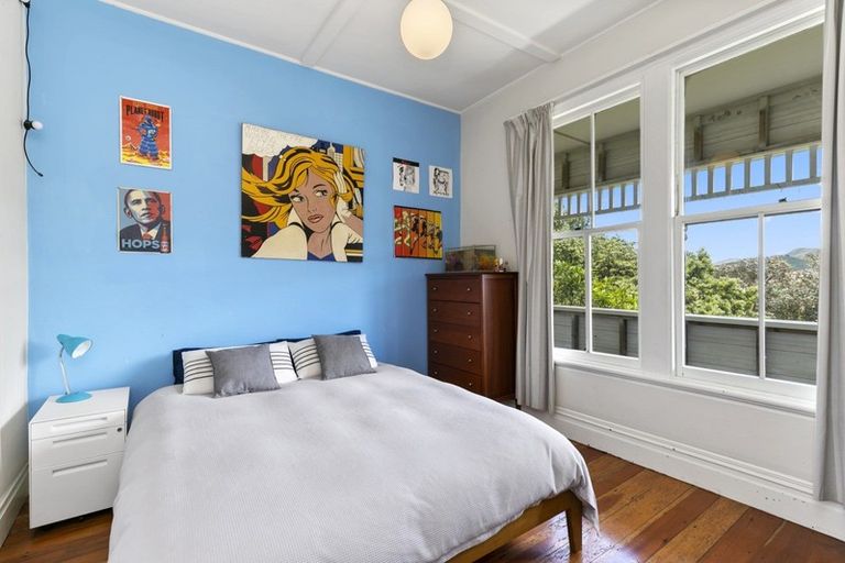 Photo of property in 205 Melbourne Road, Island Bay, Wellington, 6023