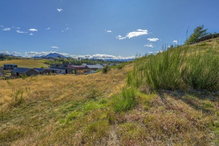 Photo of property in 7 The Heights Avenue, Wanaka, 9305