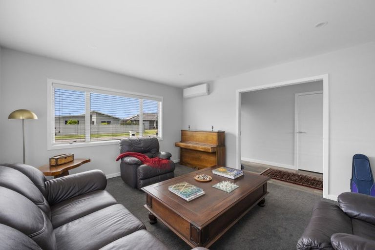 Photo of property in 8 Kaituna Place, Te Awa, Napier, 4110