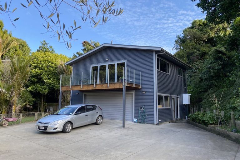 Photo of property in 12 Cracroft Street, Welbourn, New Plymouth, 4310