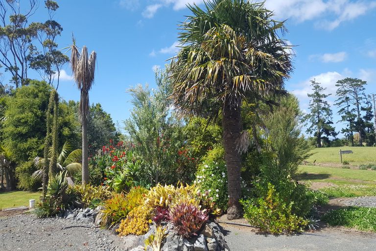 Photo of property in 6177 State Highway 10, Awanui, 0486