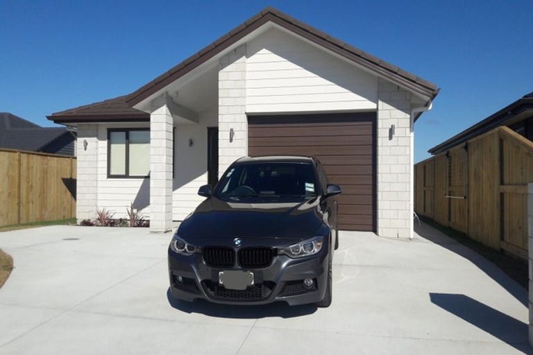 Photo of property in 73 Te Kio Crescent, Papamoa Beach, Papamoa, 3118